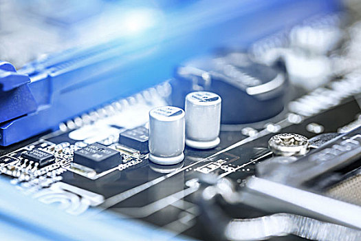 恒溫恒濕試驗機(jī)做高溫測試時水需要放出來嗎？